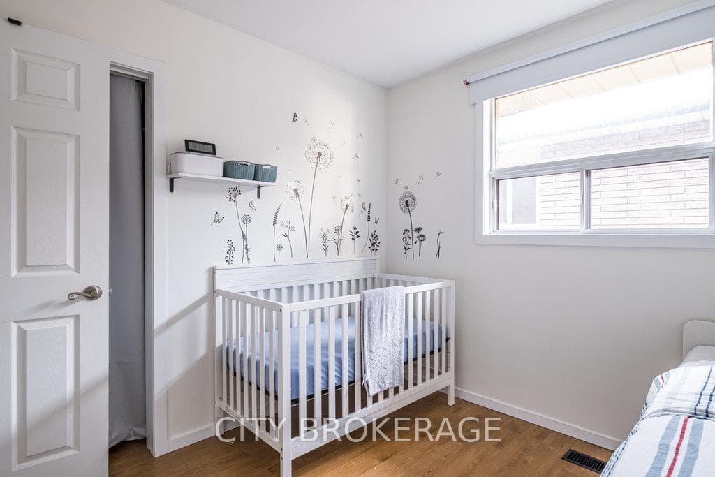 127 West Avenue photo 19