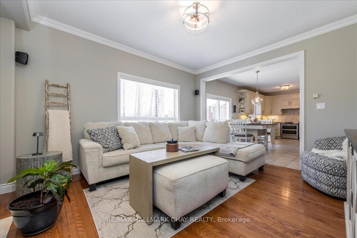 65 Maclaren Avenue photo 11