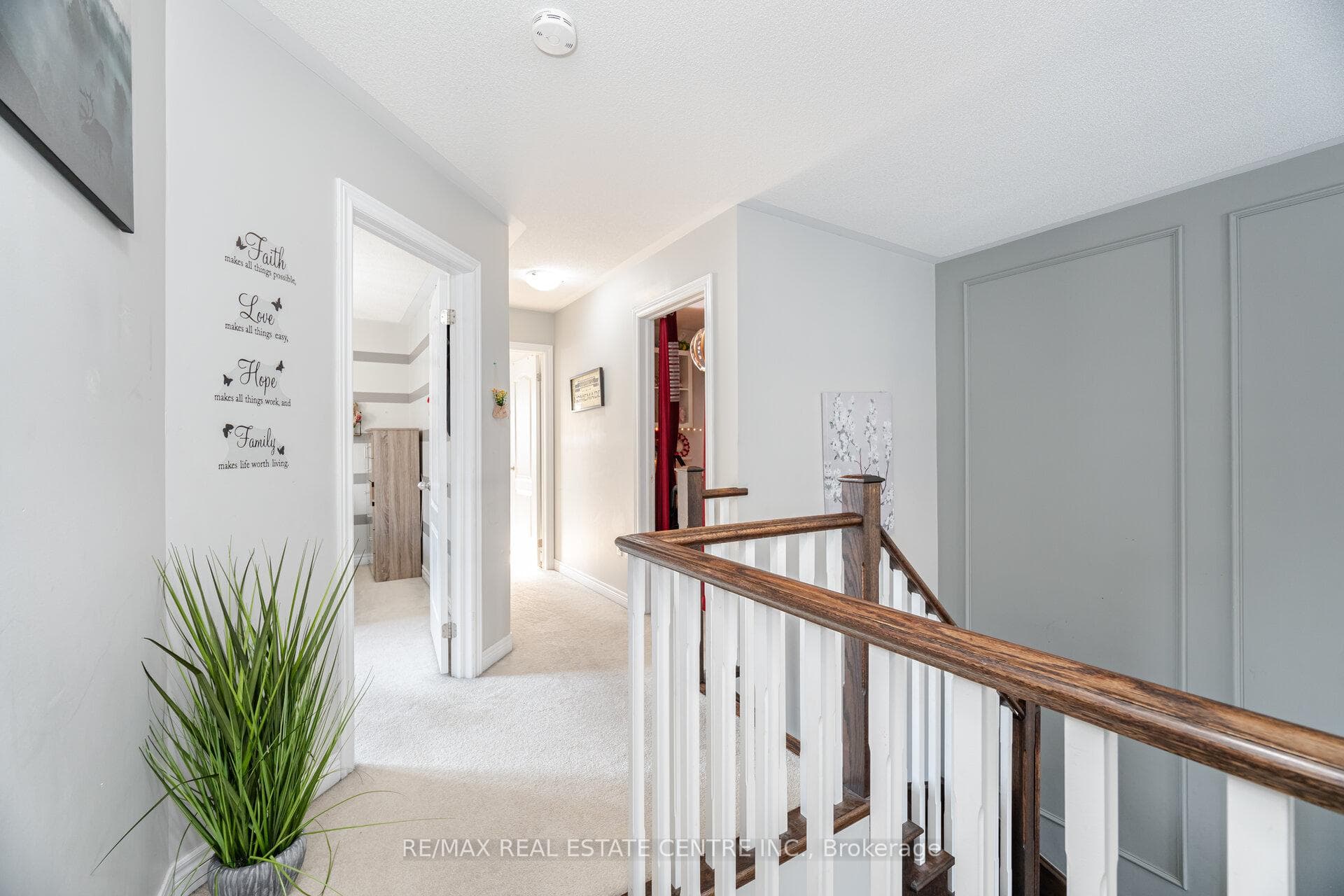 32 Twistleton Street photo 25
