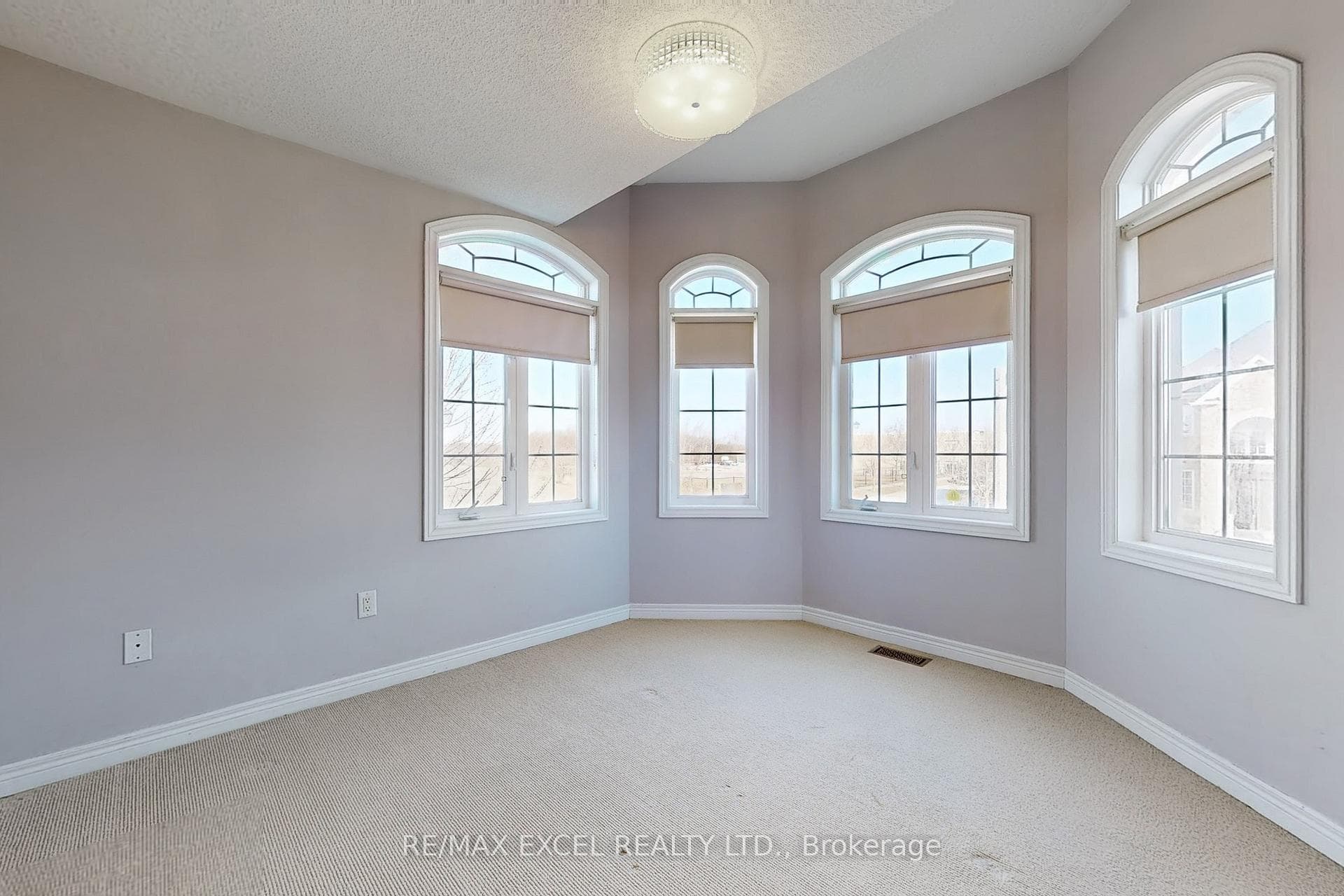 60 Gordon Weeden Road photo 23