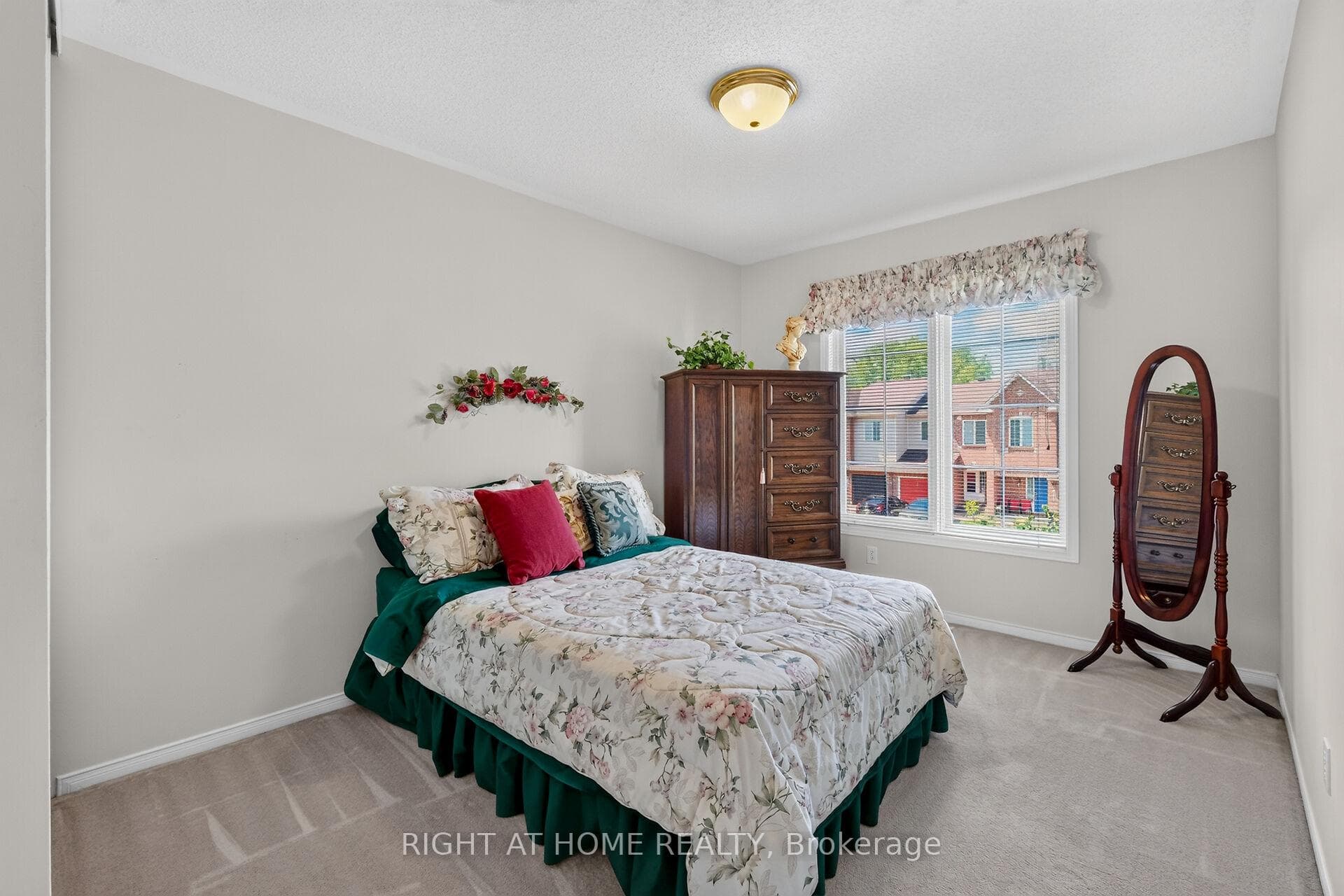 6165 Arbourwood Drive photo 17