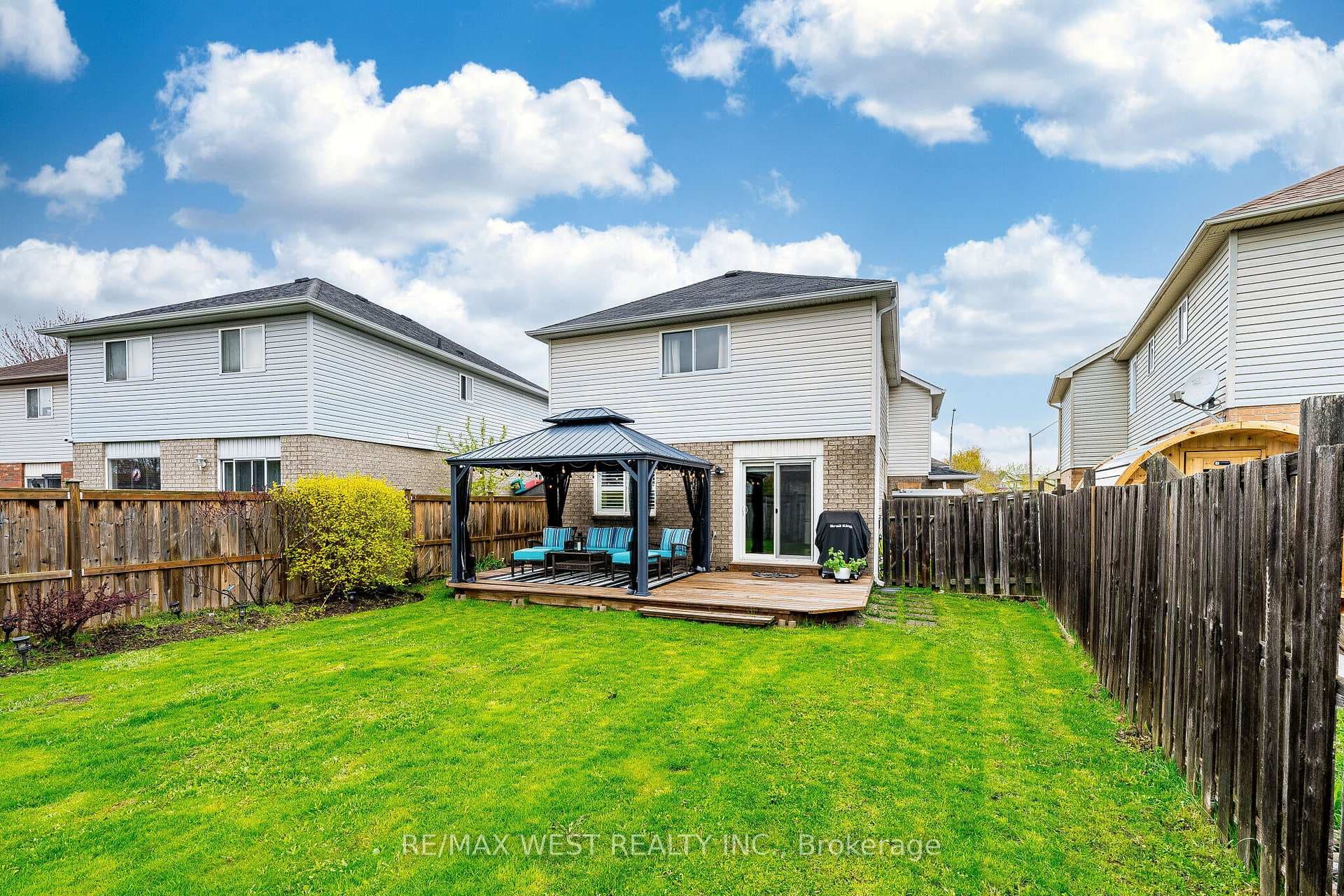 5 Moir Crescent photo 47