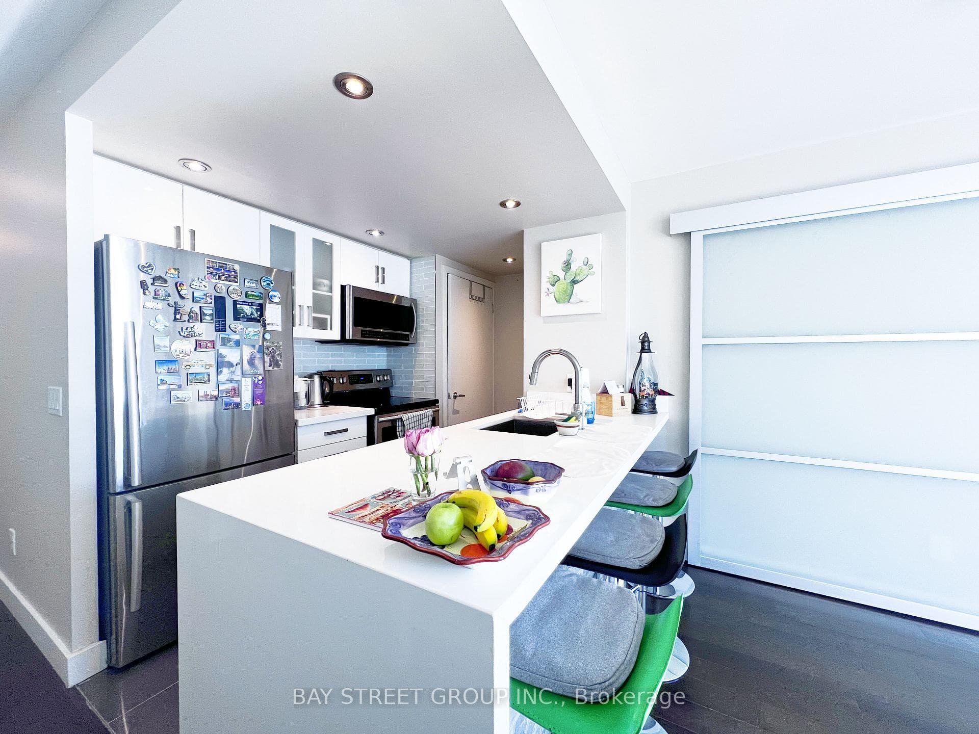 8 York Street Unit 607 photo 6