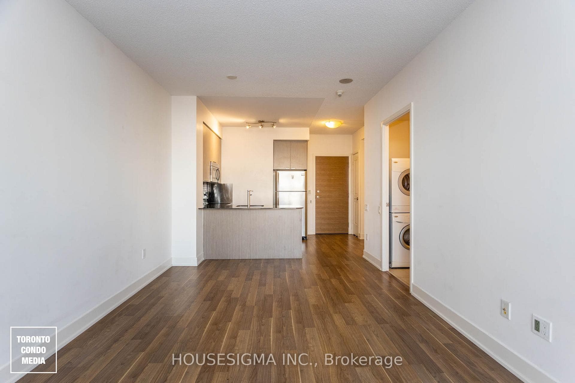 23 Sheppard Avenue Unit 2007 photo 18