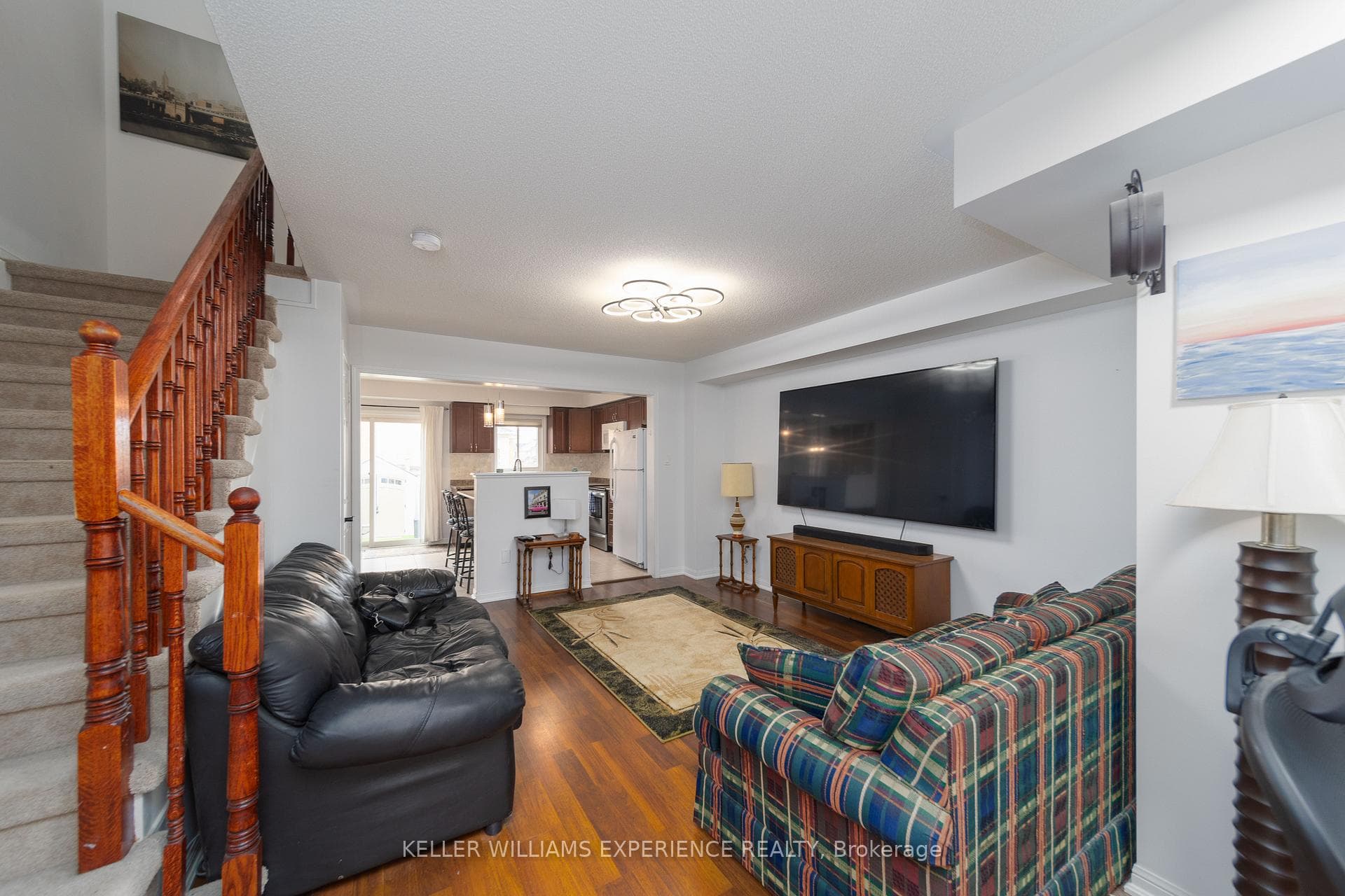 111 MAJESTY Boulevard photo 7