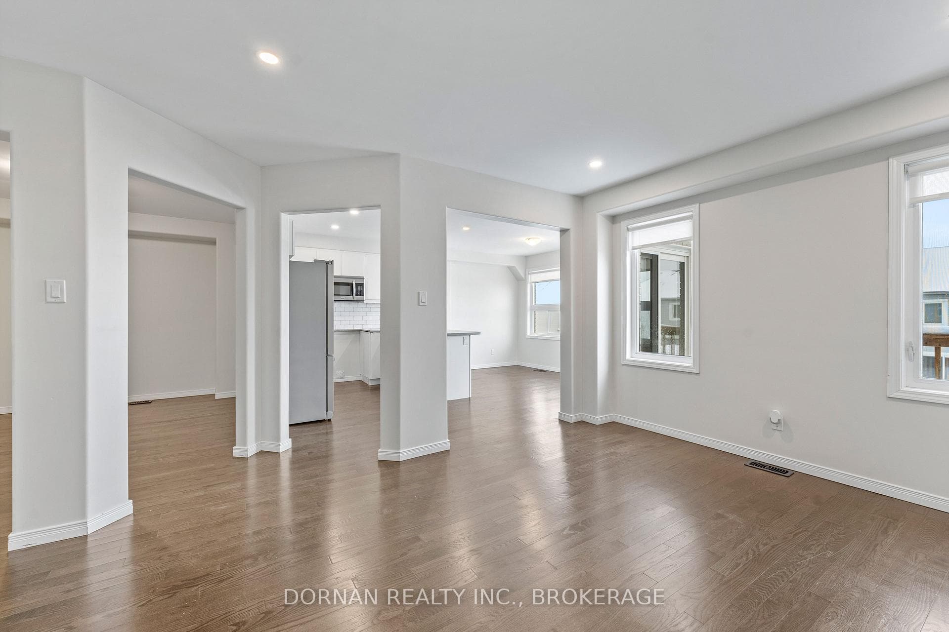 284 Louden Terrace Unit Upper photo 4