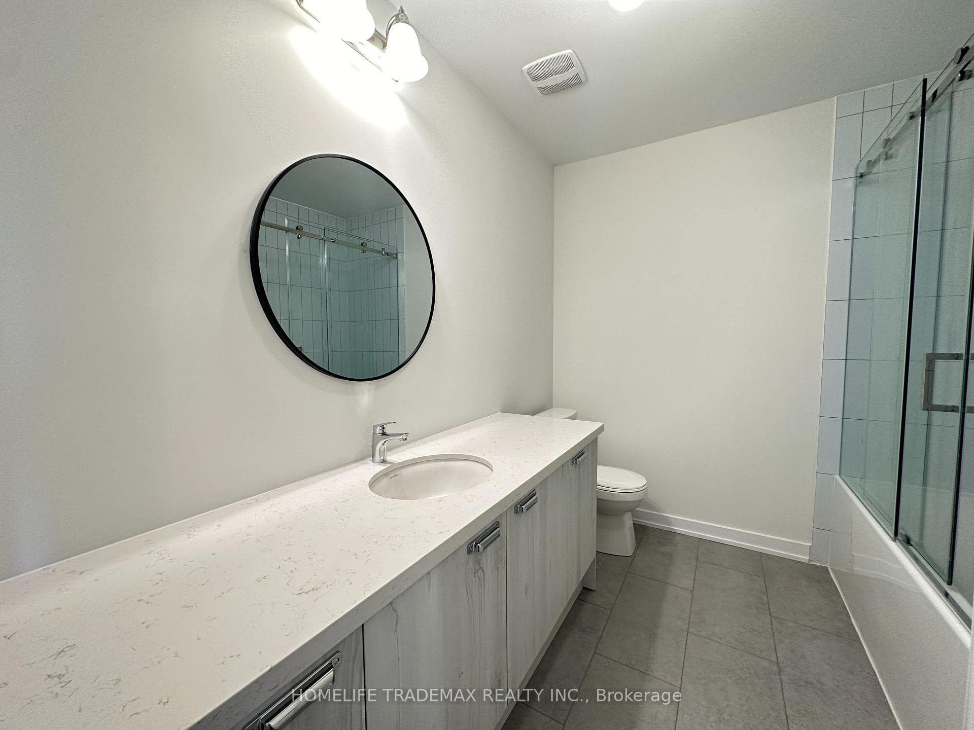 2044 Horace Duncan Crescent photo 16