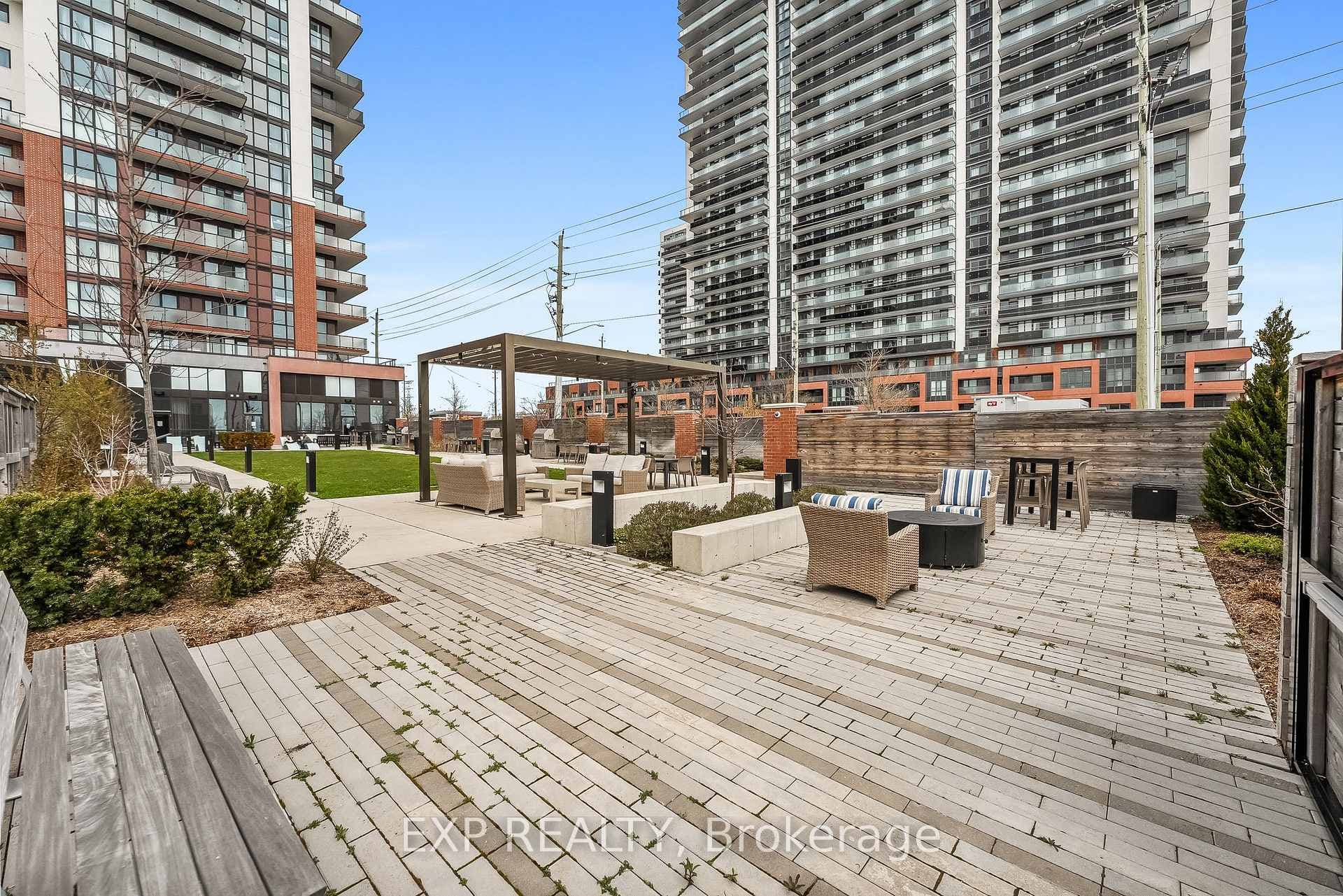 2550 Simcoe Street Unit 1713 photo 45
