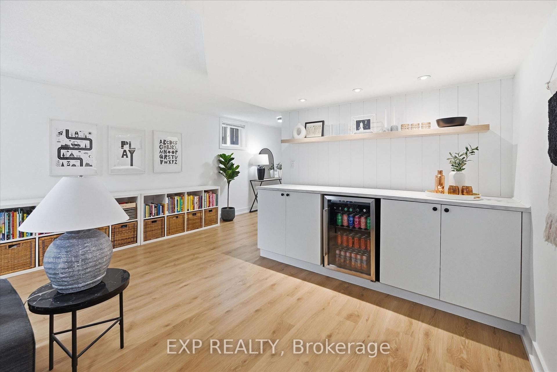 66 Elmore Drive photo 23