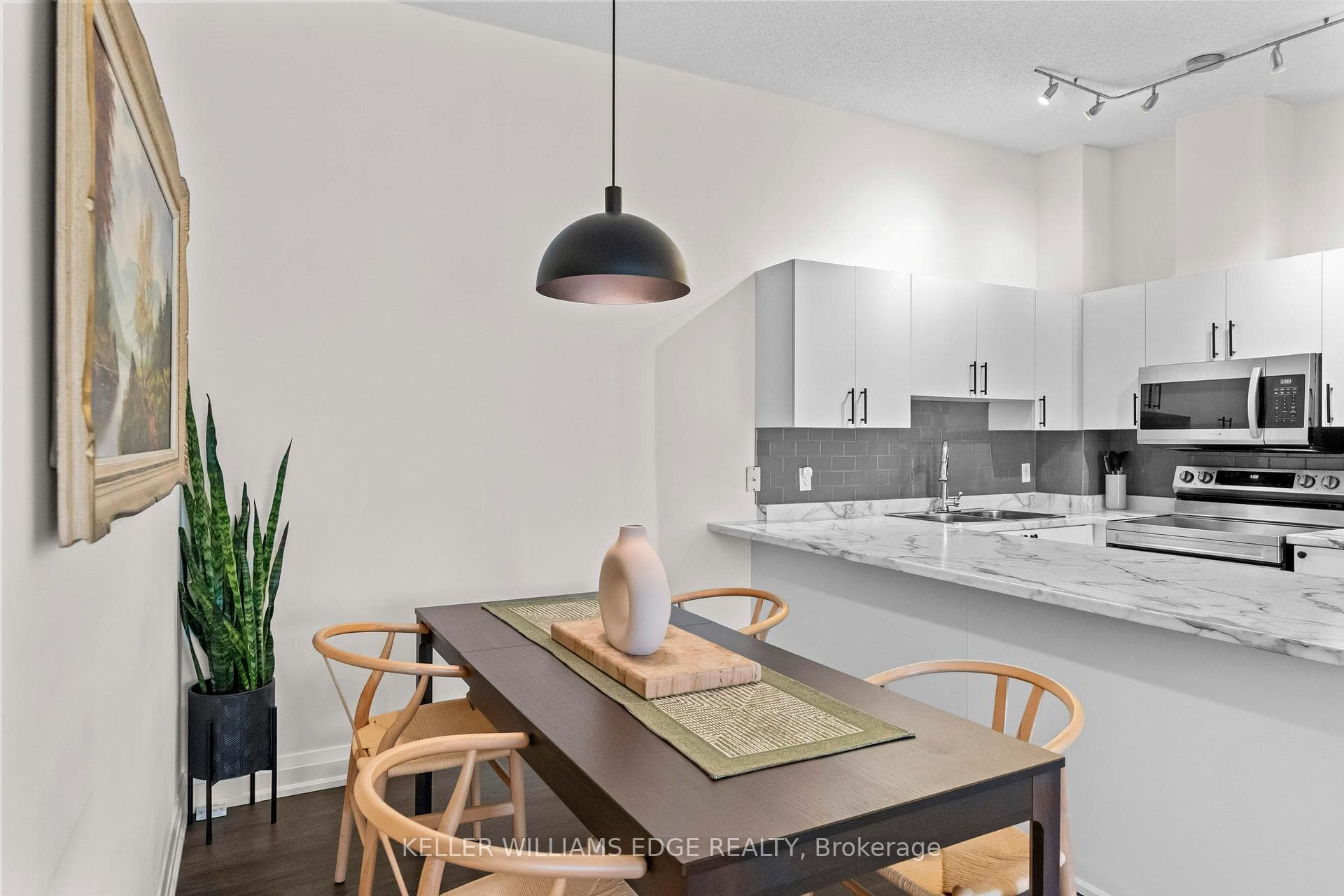 1701 Lampman Avenue Unit 1108 photo 9