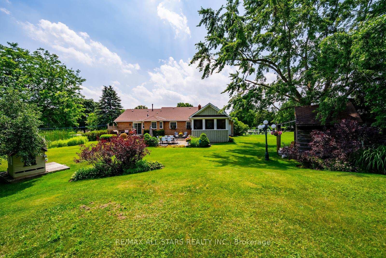 245 Cam Fella Boulevard photo 44