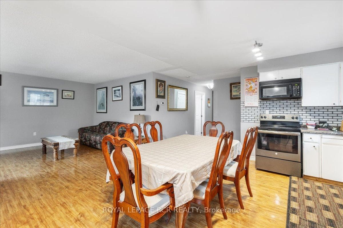 210 Weber Street photo 11
