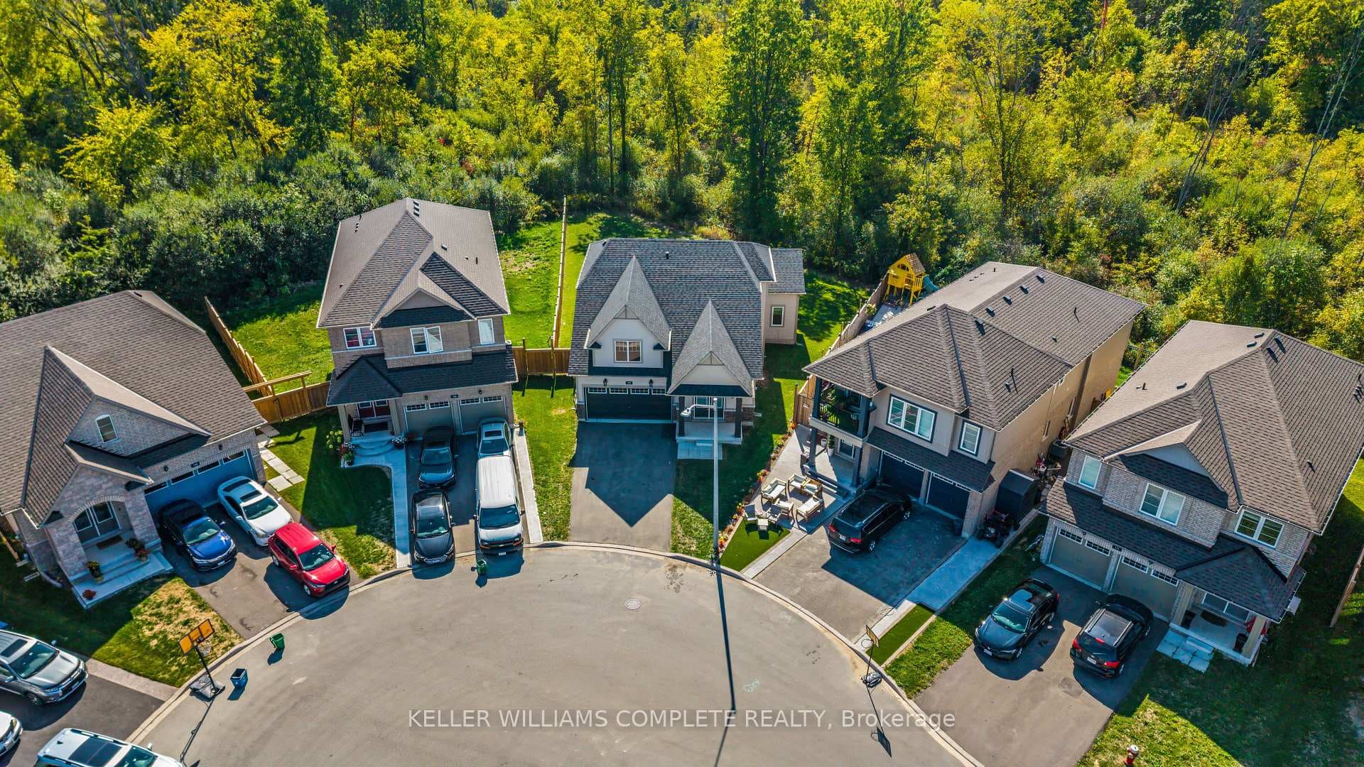 Private court living