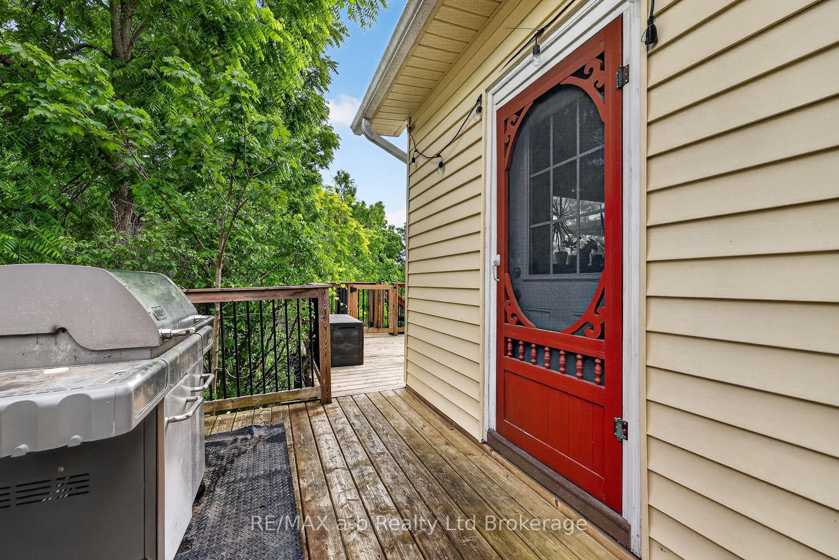 301 Thames Street photo 40
