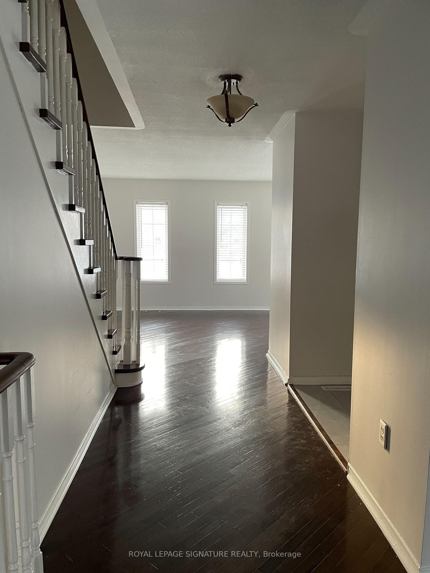 82 McSweeney Crescent Unit Main photo 1