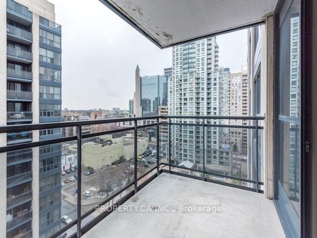 28 Hollywood Avenue Unit 1410 photo 12