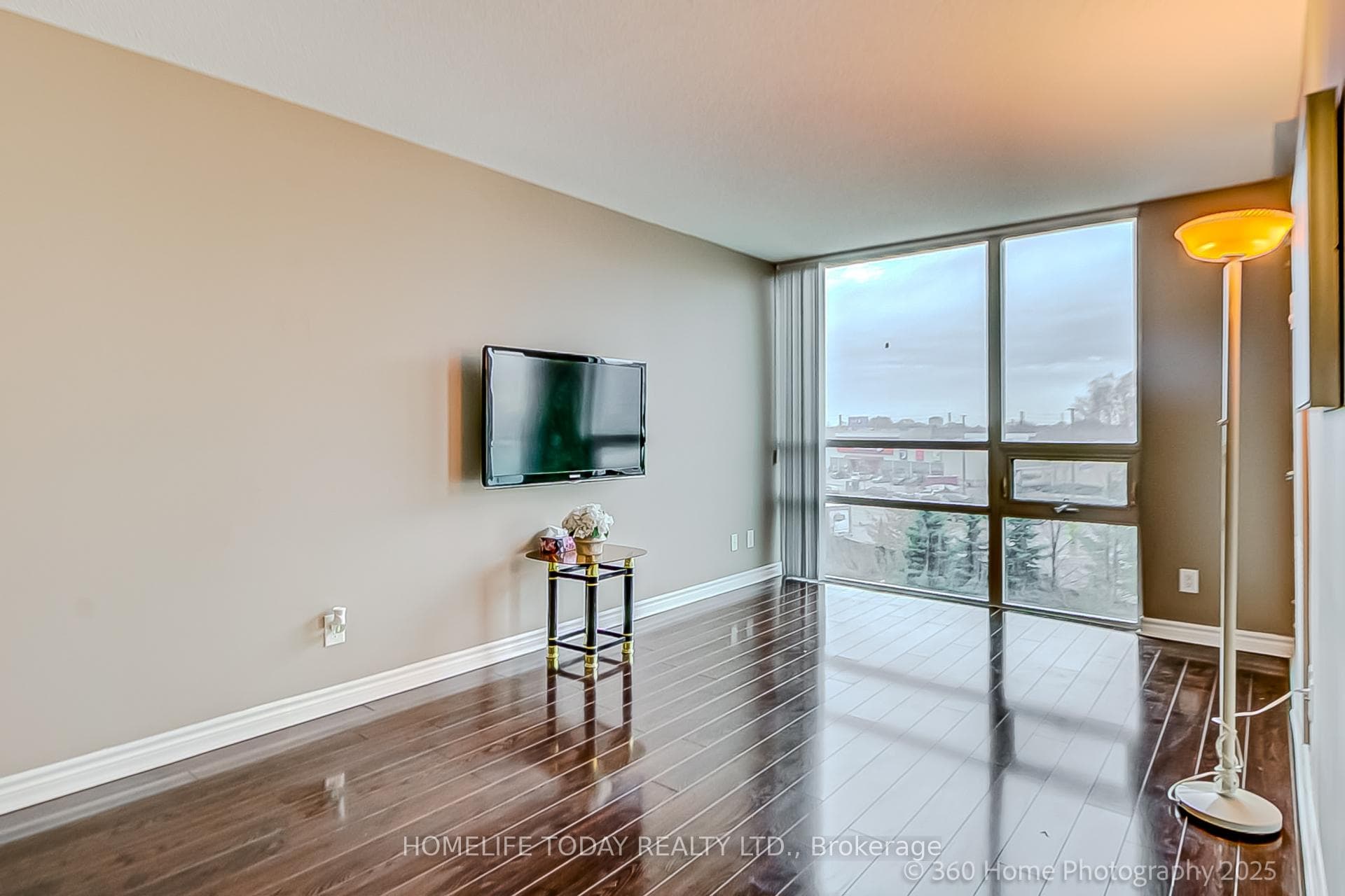 88 Grangeway Avenue Unit 610 photo 15