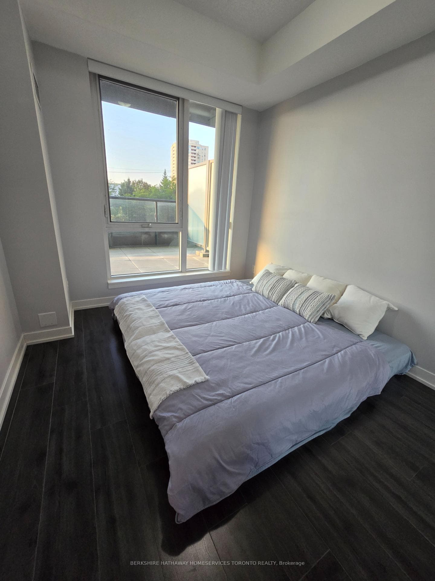 18 Rean Drive Unit 207 photo 9