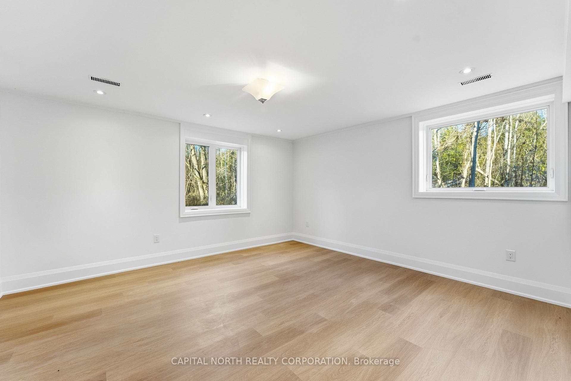 26375 Woodbine Avenue photo 34