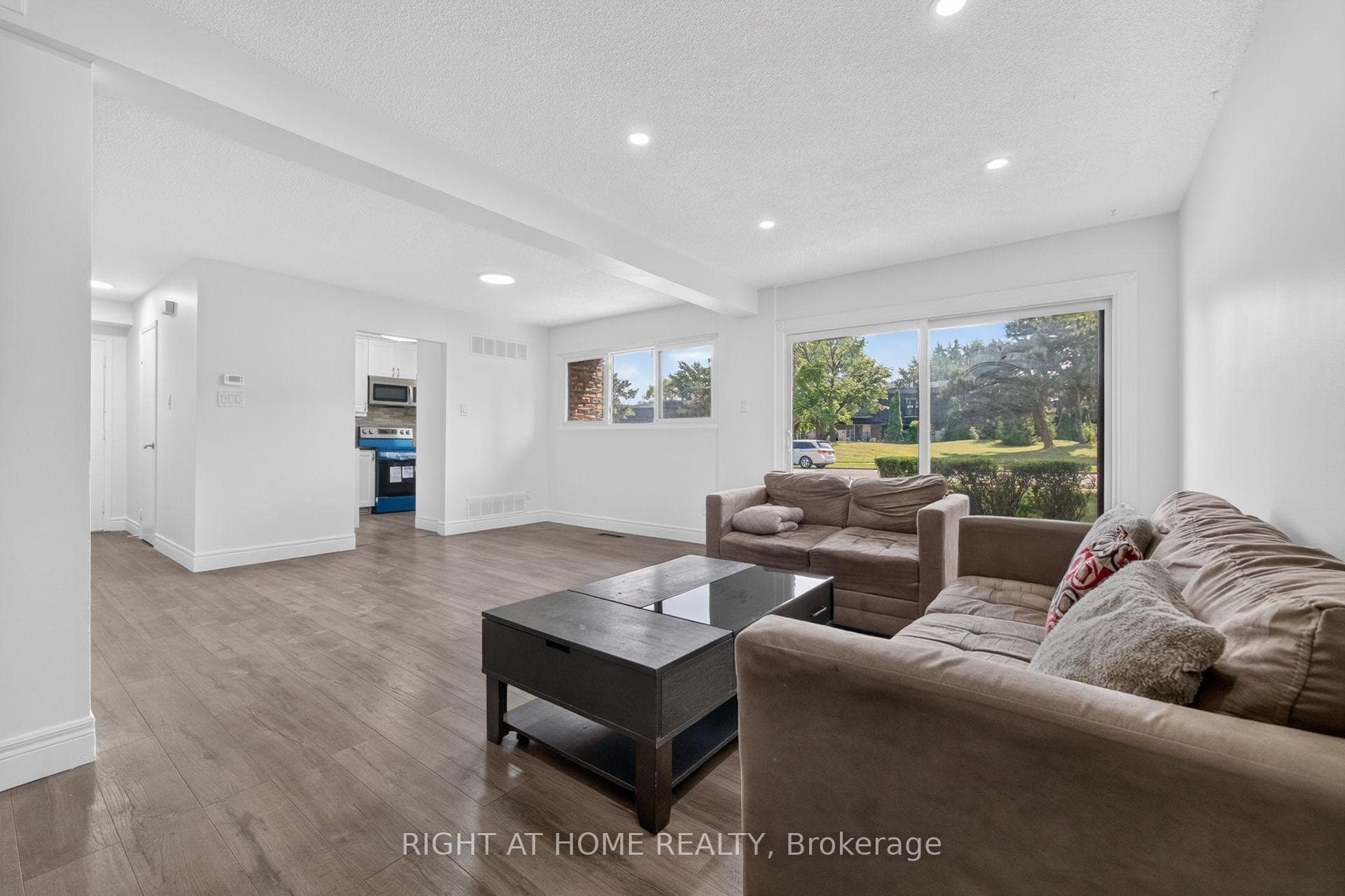 2605 Woodchester Drive Unit 5 photo 11