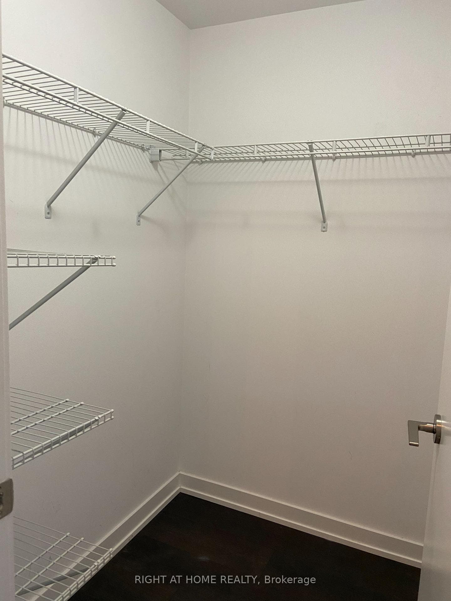 2212 Lake Shore Boulevard Unit 502 photo 8