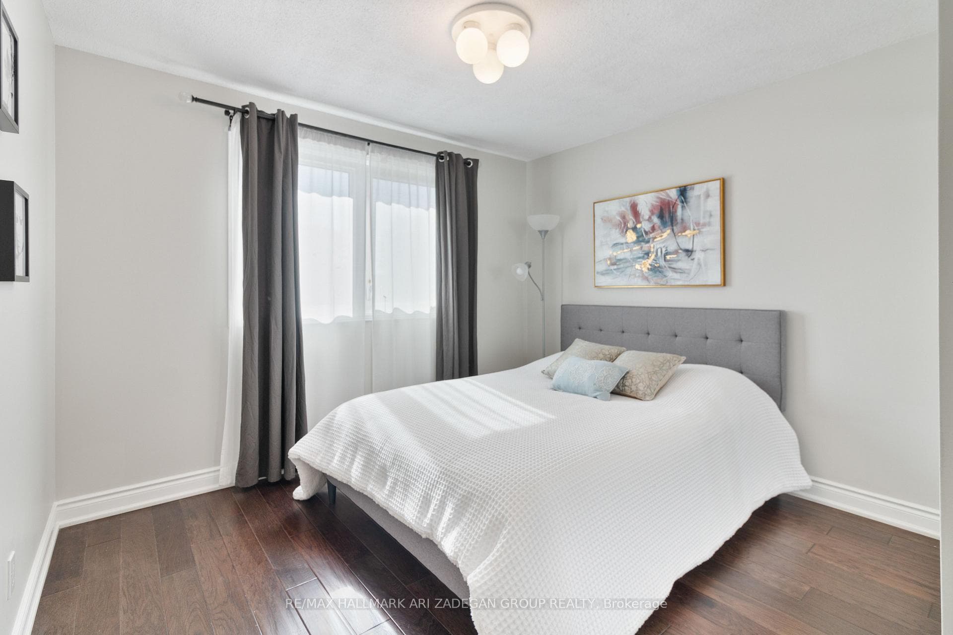 149 Roseborough Crescent photo 25