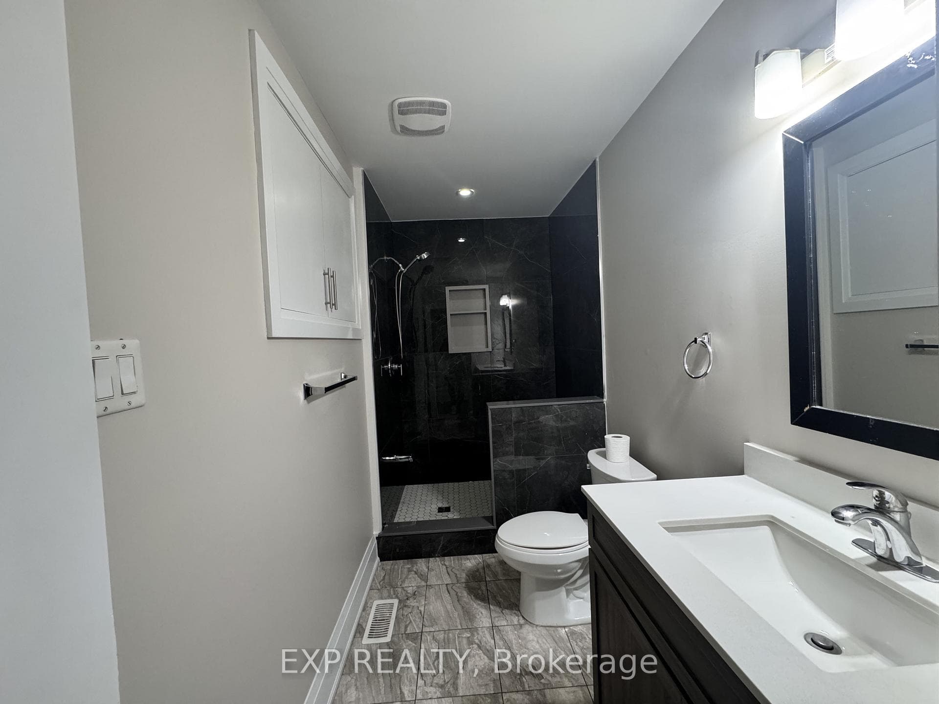 324 WEST 5TH Street photo 6