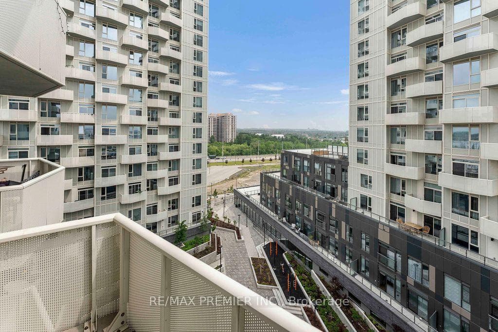 10 Abeja Street Unit 816 photo 17