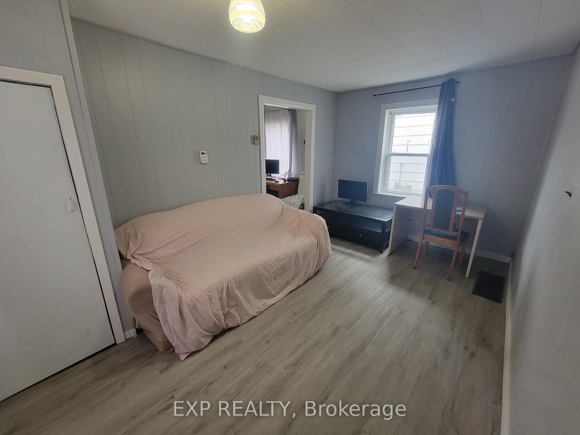 119 Grosvenor Avenue photo 8