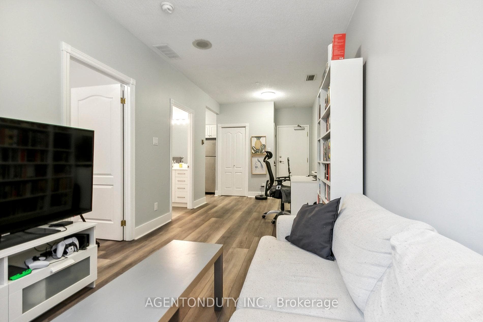 393 King Street Unit 708 photo 20