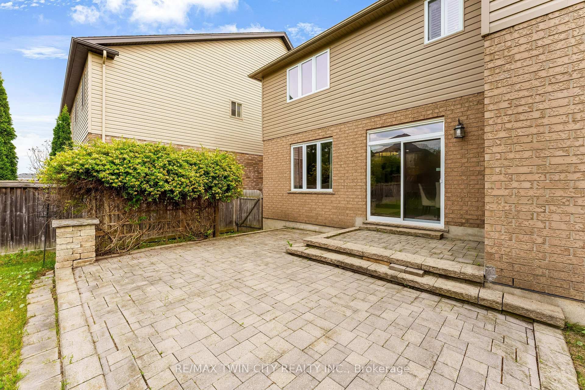 430 Kelso Drive photo 43