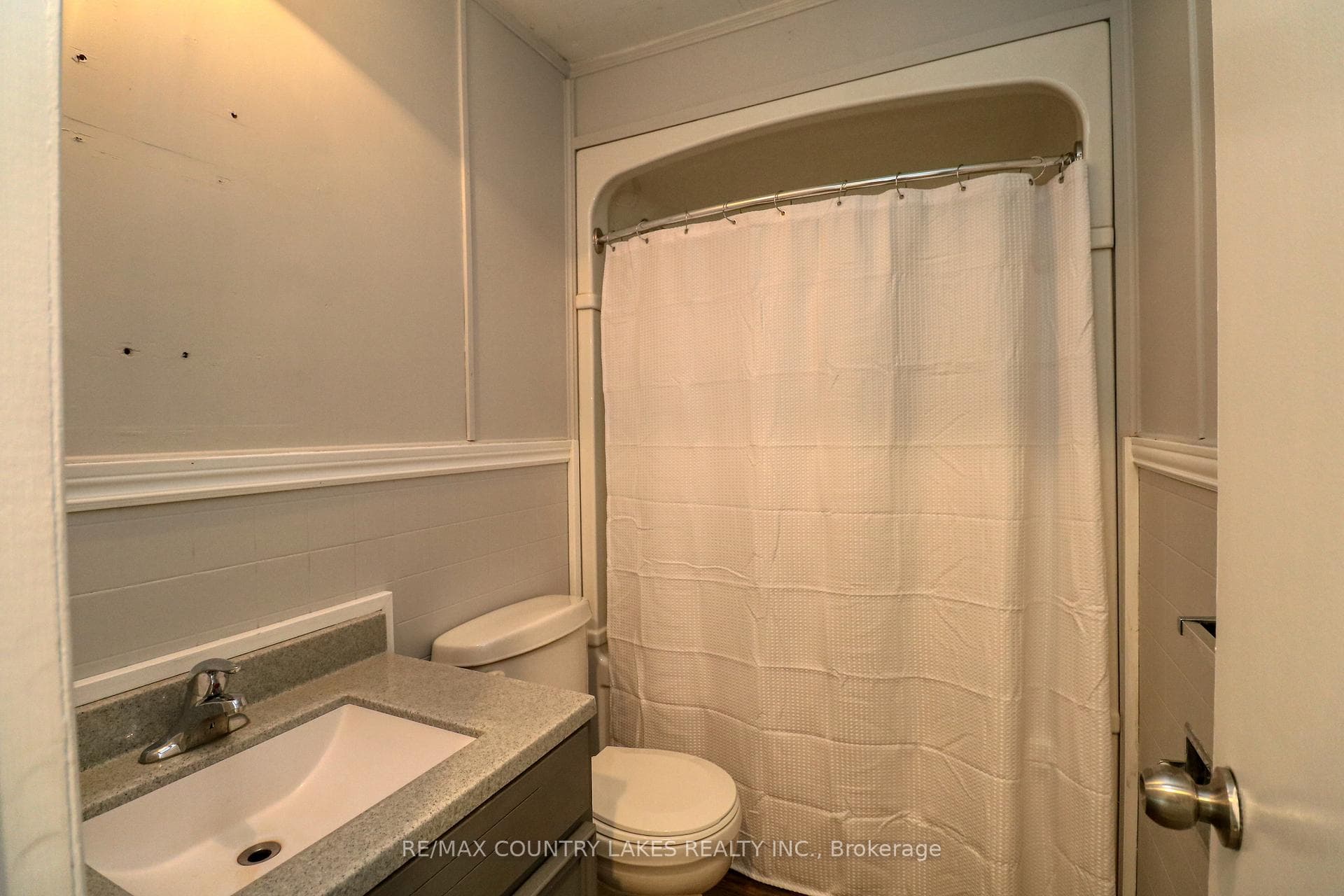 126 Mcguire Beach Road photo 22