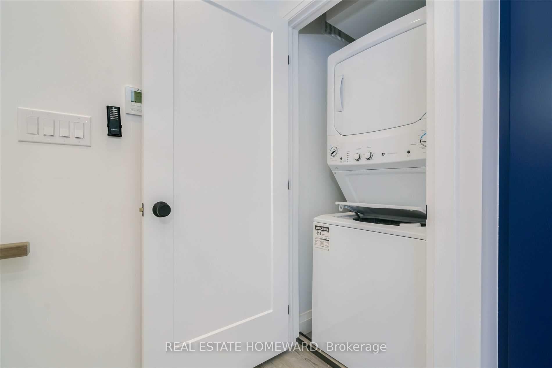147 Denison Avenue photo 17
