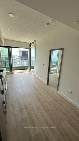 3 Concord Cityplace Way Unit 5102 photo 24