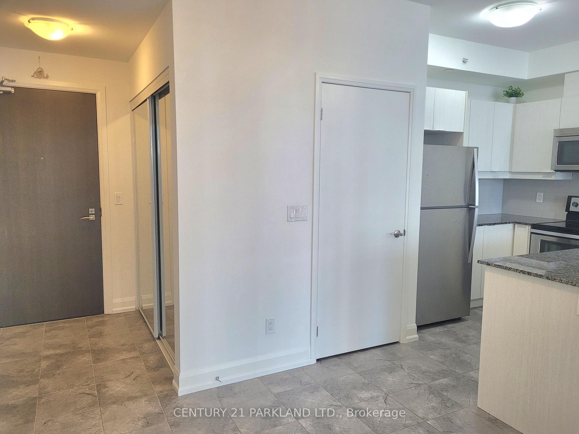 2910 Highway 7 Road Unit 1207 photo 3