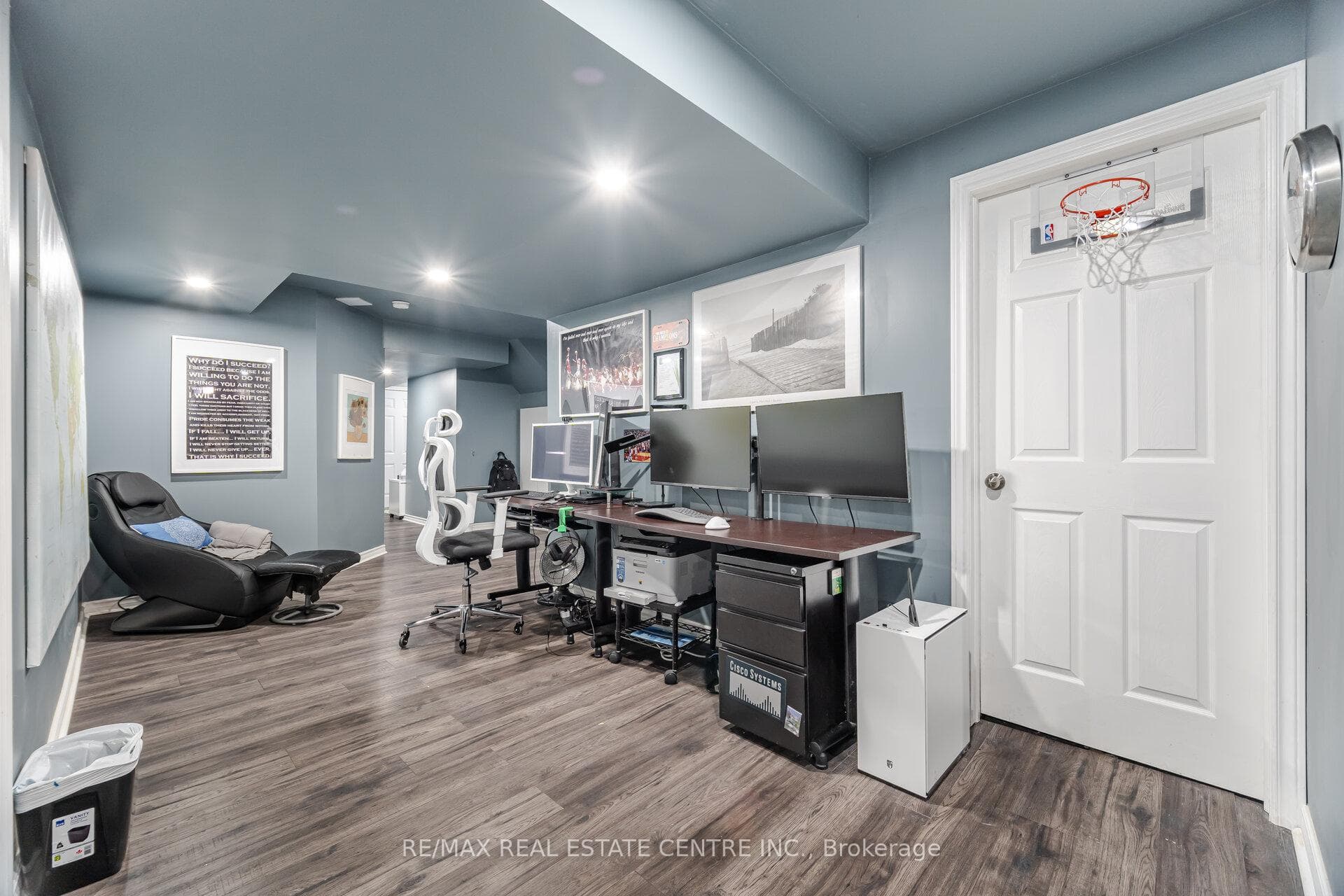 1046 Costigan Road photo 34