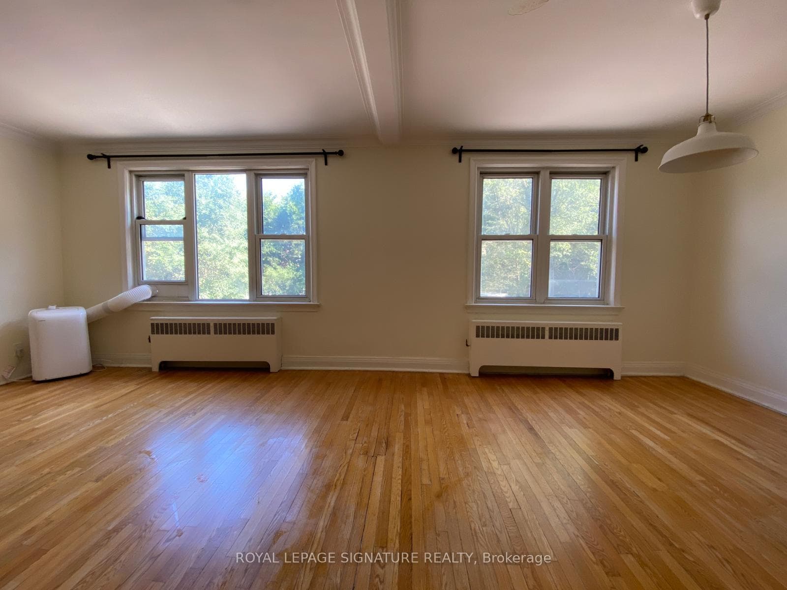 6 Markdale Avenue Unit 2 photo 5