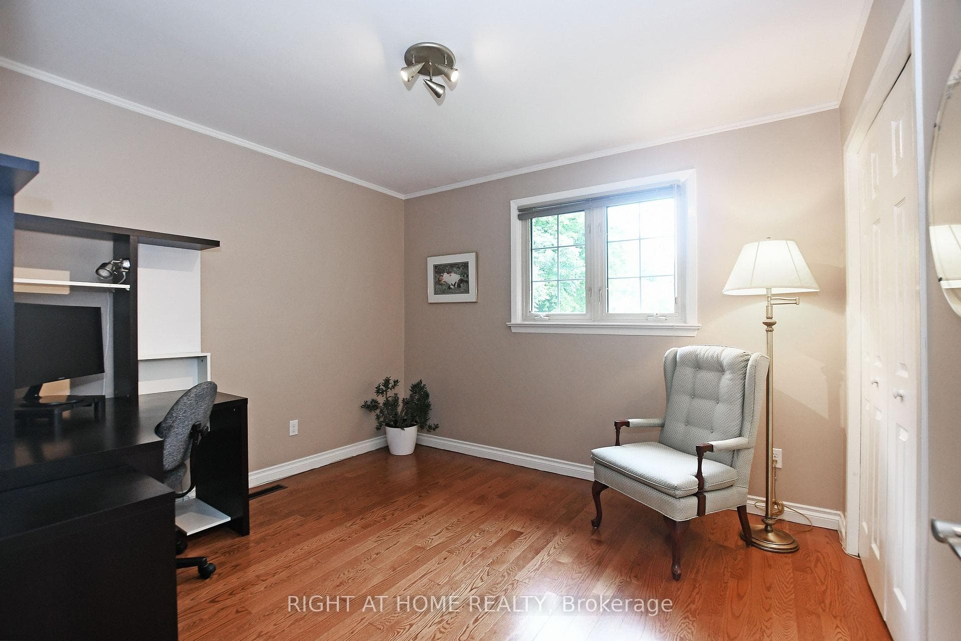 157 Kirk Drive photo 23