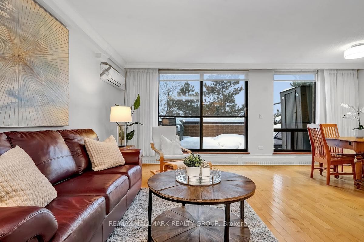 515 St Laurent Boulevard Unit 330 photo 8