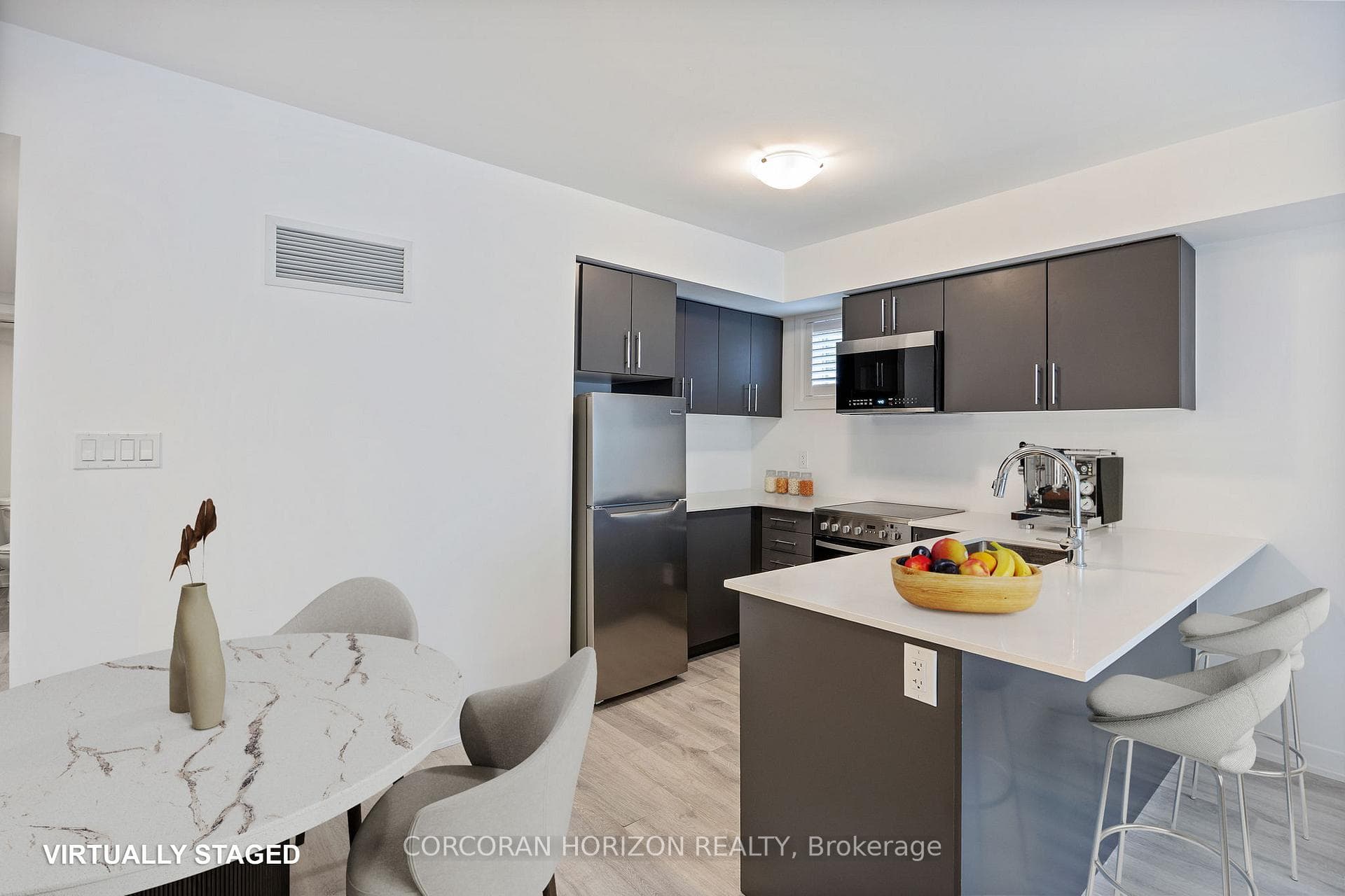 8 Marquette Avenue Unit 2 photo 12