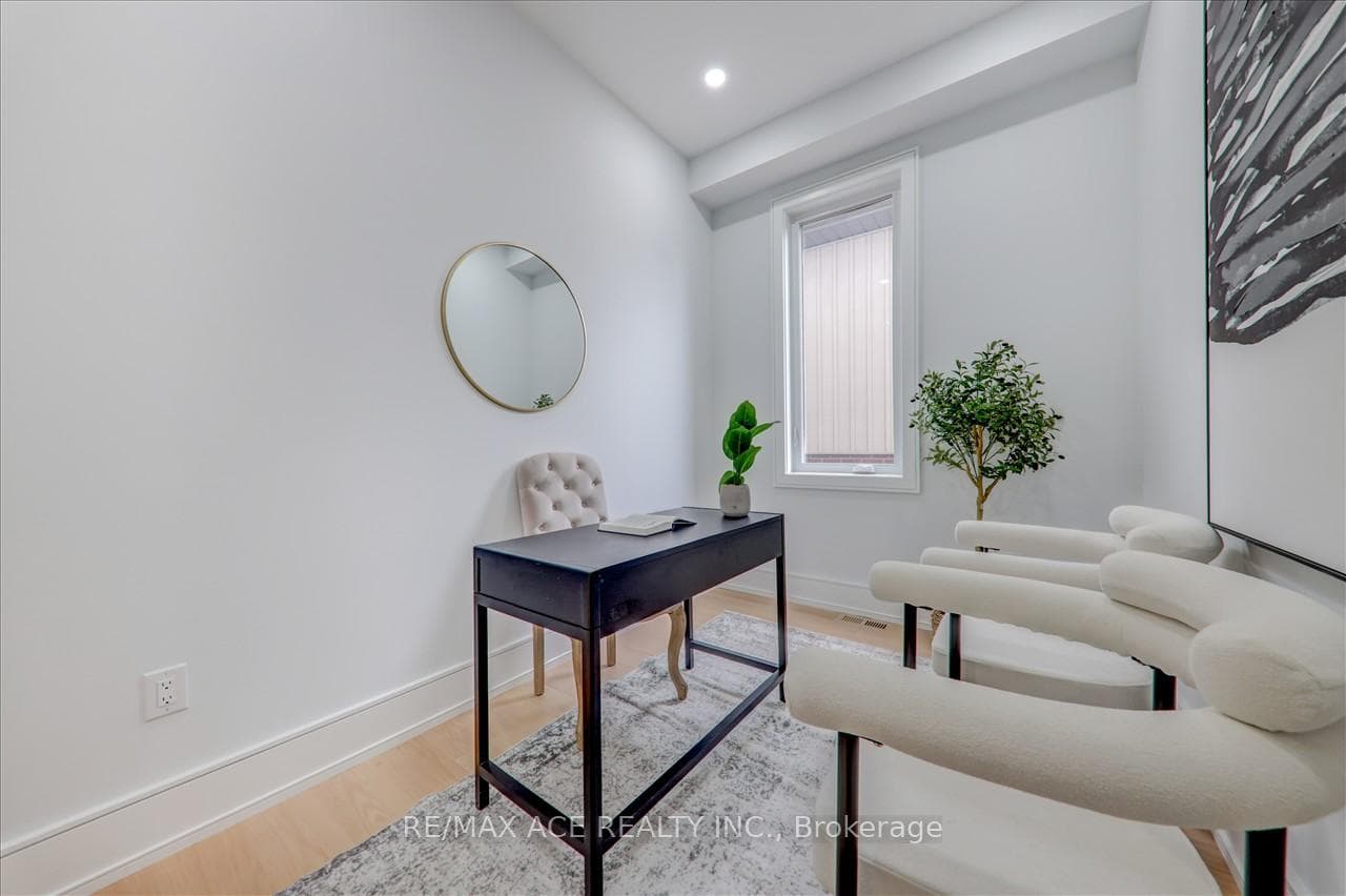 61 Kelsonia Avenue photo 7