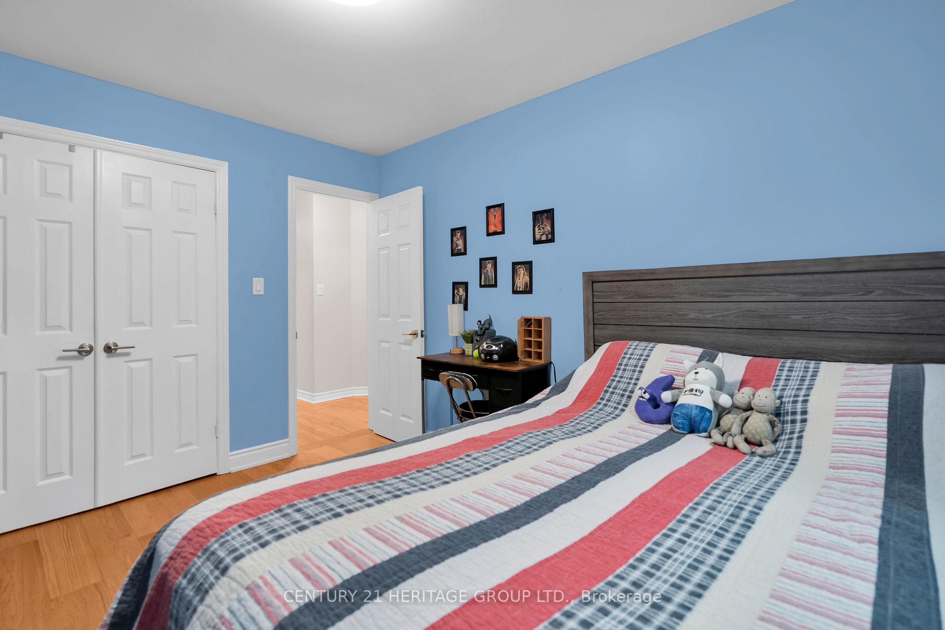 33 Sanderstead Avenue photo 22