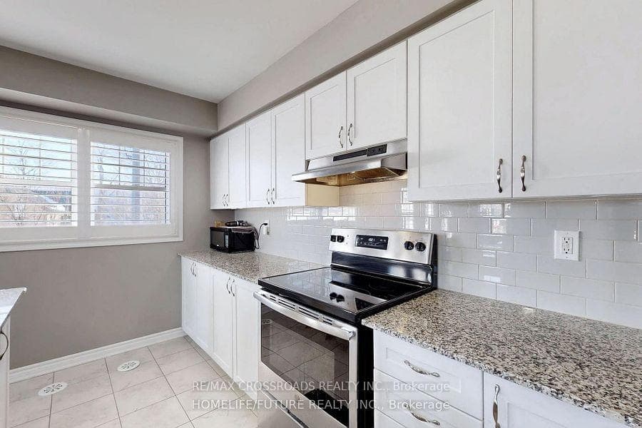 239 Netherby Lane photo 19