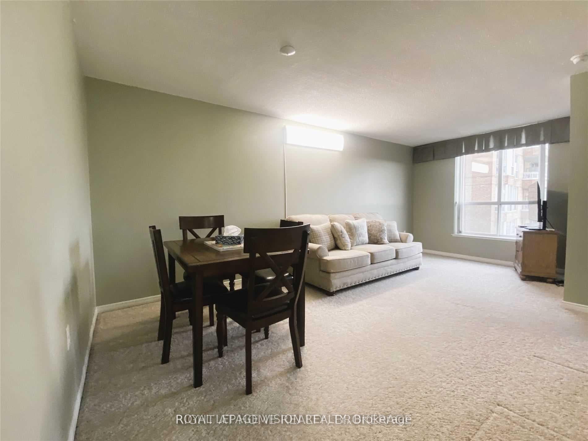 11 Thorncliffe Park Drive Unit 802 photo 3