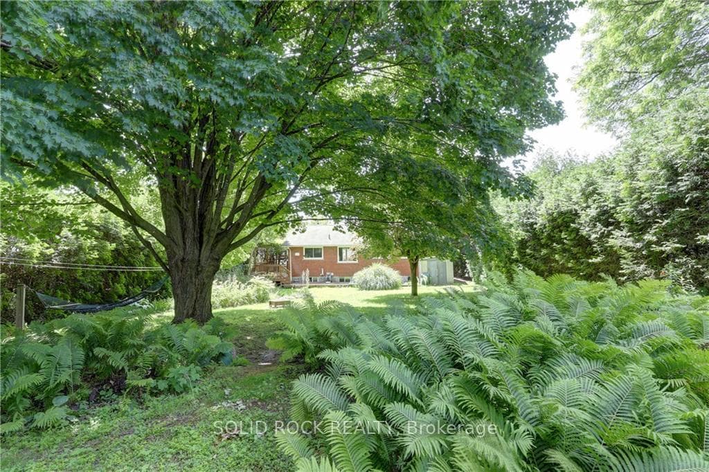 8 WEST MCLEAN Boulevard photo 23