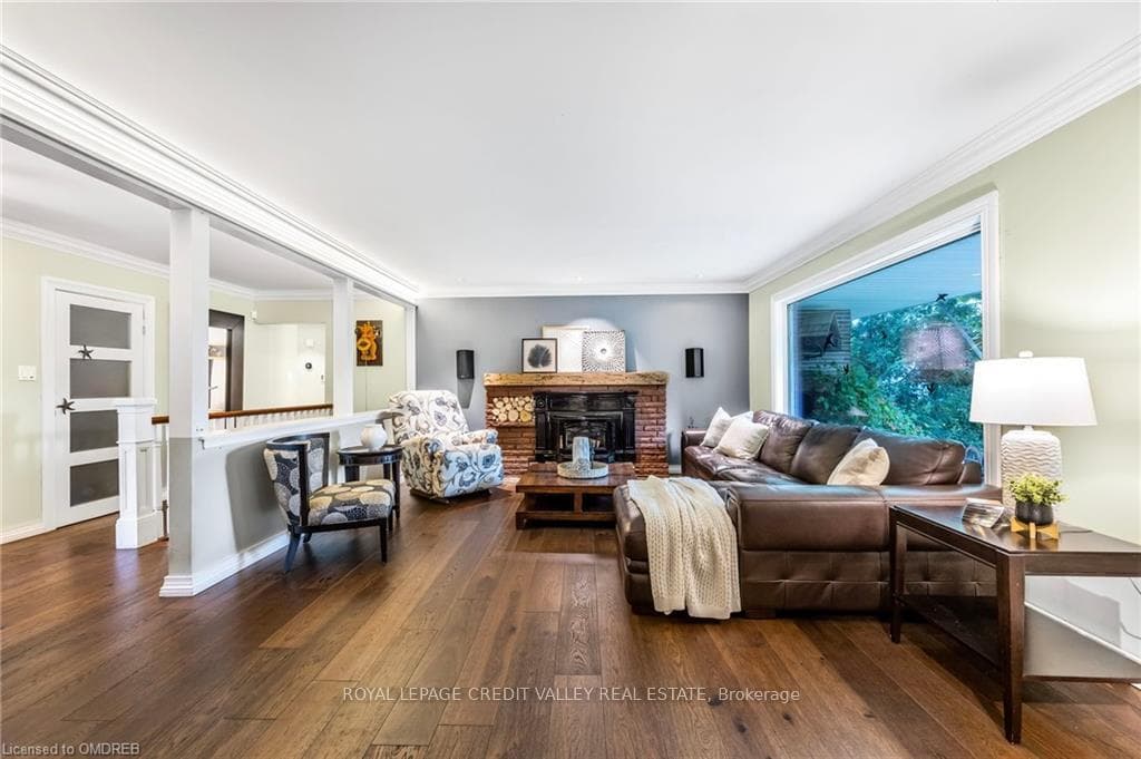 148 Cornwall Heights photo 7