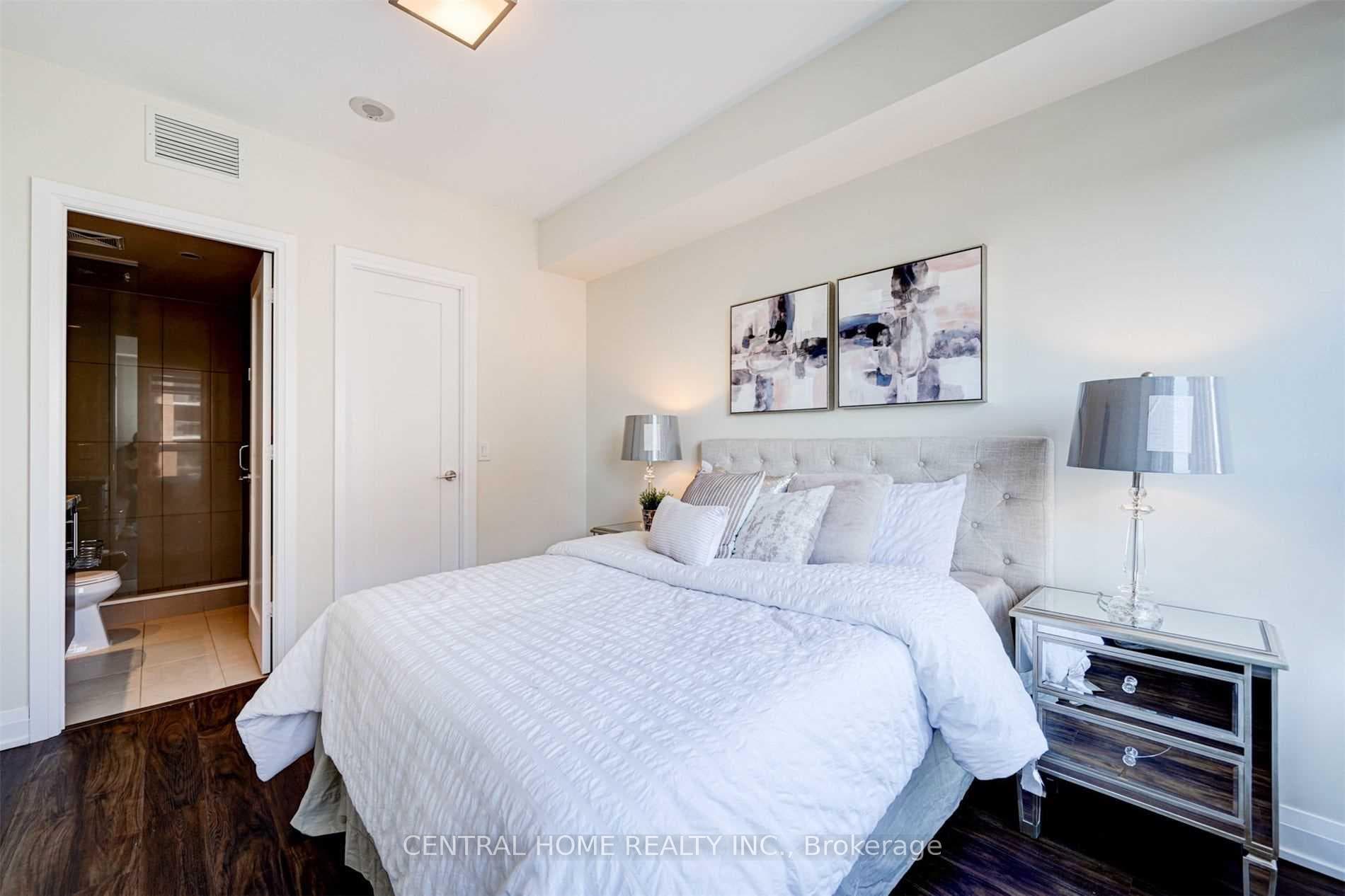 5 Sheppard Avenue Unit 2125 photo 13
