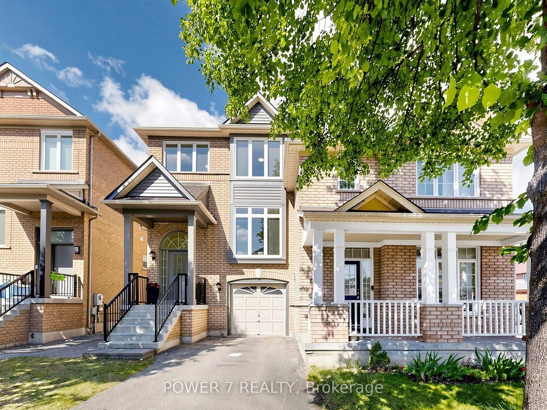 20 Mccaul Street photo 1