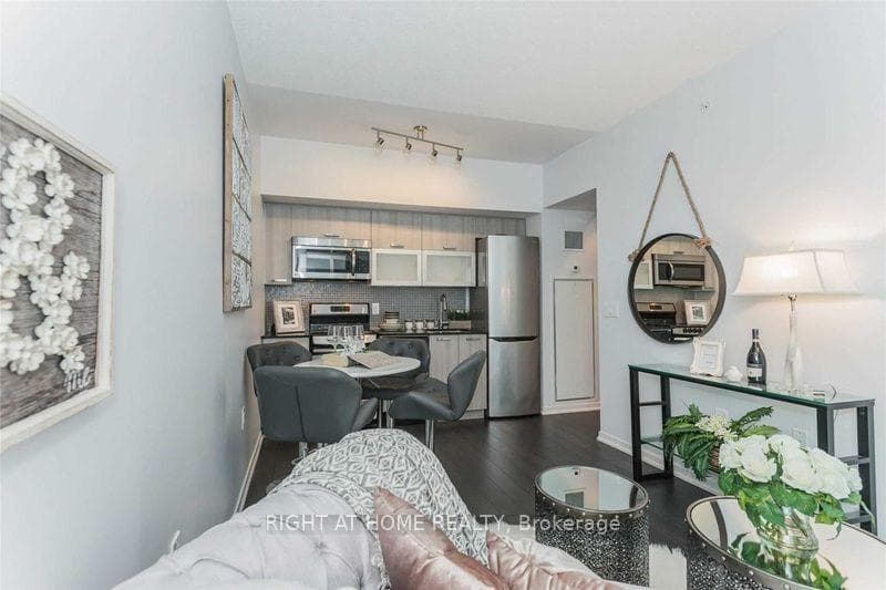 36 Lisgar Street Unit 812W photo 4