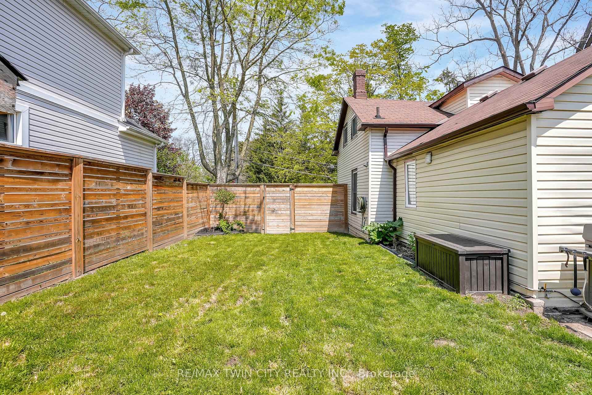 208 Jacob Street photo 31